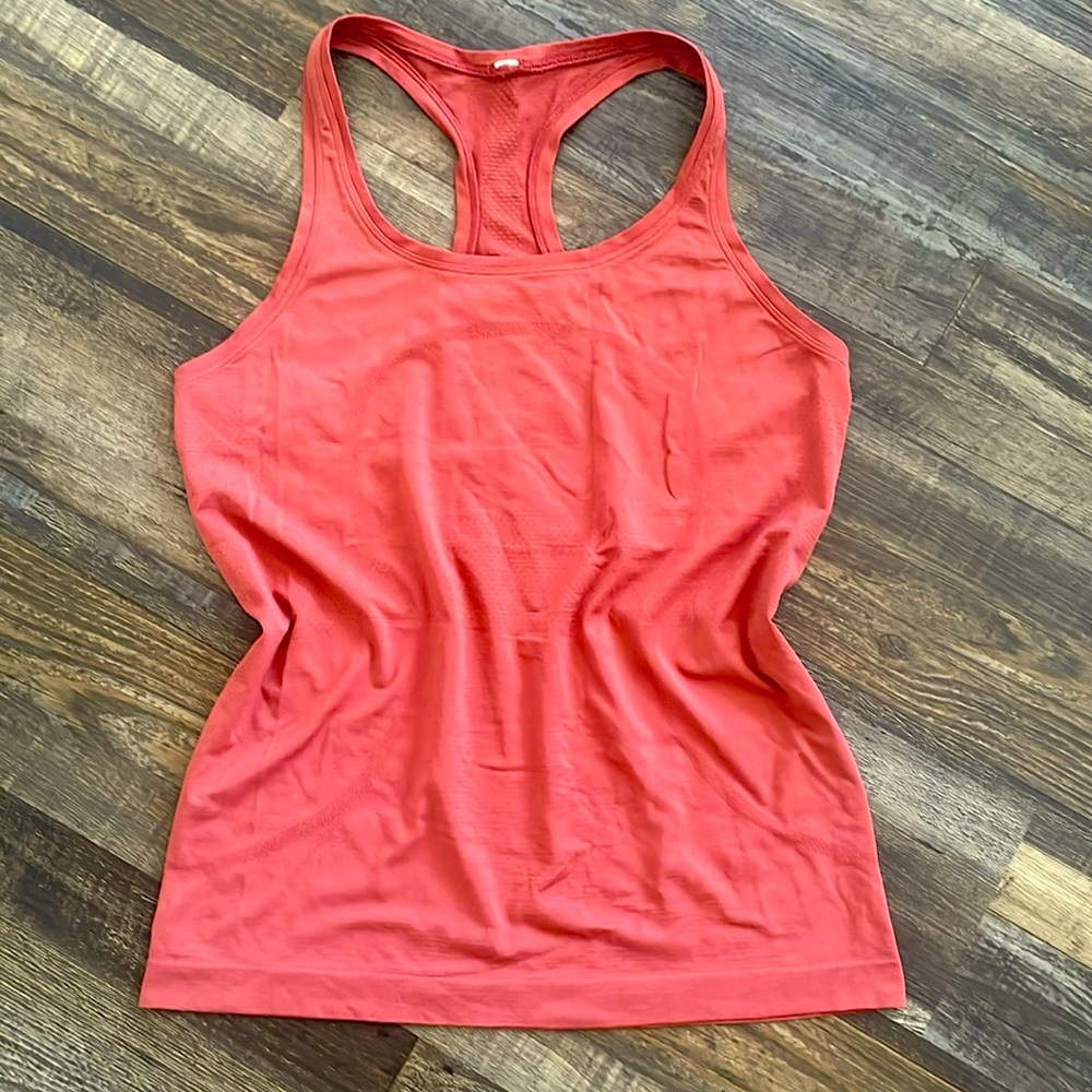 Size 10 Lululemon tank